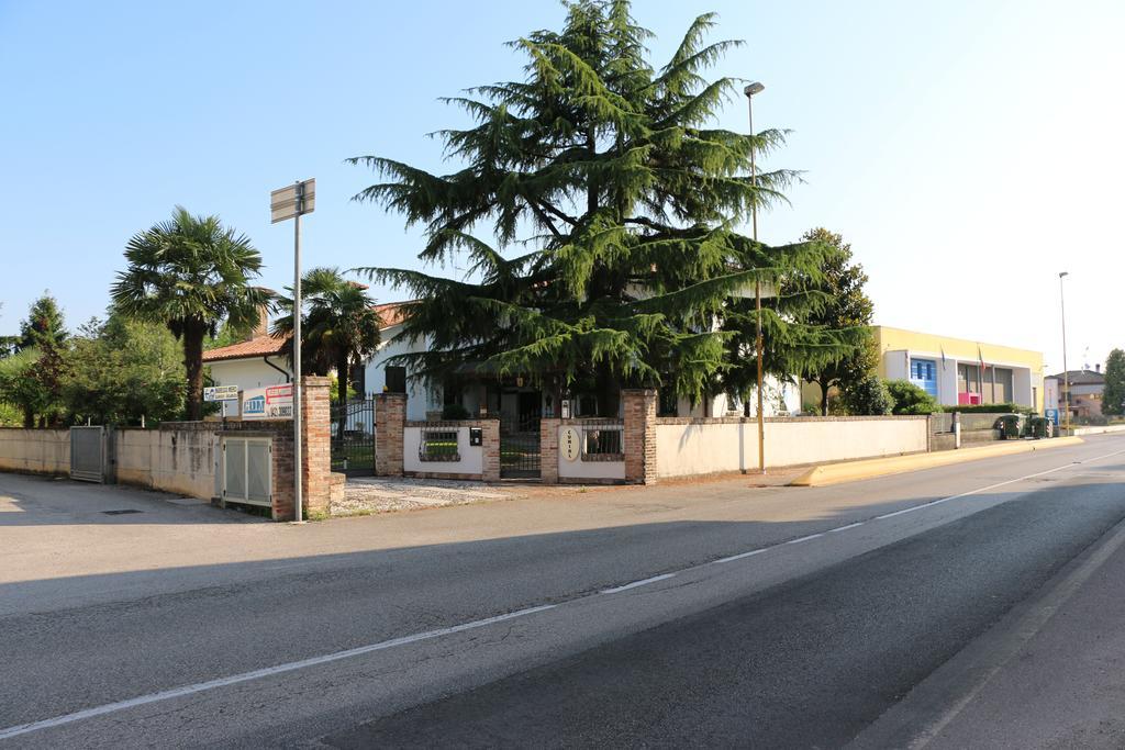 Appartamenti Via Calnova Noventa di Piave Δωμάτιο φωτογραφία